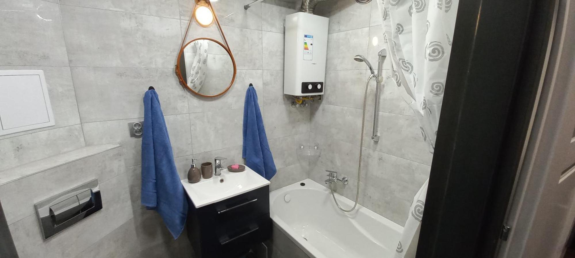 Juki 2, Obok Katowice Wynajem Na Doby, Krotkoterminowy, 2 Pokoje, Mozliwosc Dodatkowych Dwoch Osob Na Rogowce W Salonie Za Dodatkowa Oplata, 37m2,- Po Kapitalnym Remoncie, Wifi